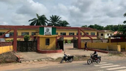 Drama As Government Commissions Renovated Gate In Ekiti