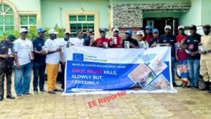 Group Takes Campaign Against Drug Abuse To Univarsity