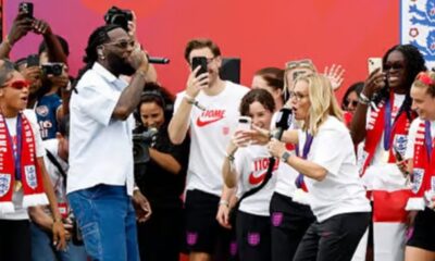 Burna Boy Performs For England’s Women’s Team