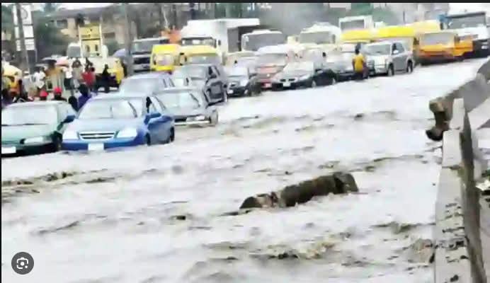 Flash Floods Cripple Homes, Cause Gridlock In Lagos