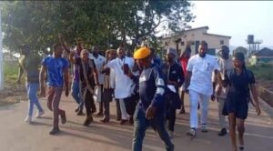 Sowore, Nnamdi Kanu’s Brother Released From Kuje Prison