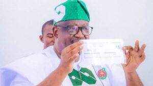 Lalong Hands Over Plateau APC Leadership To Mutfwang