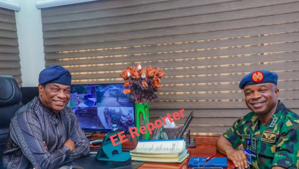 CAS Pays Tribute To Former CAS Marshal Paul Dike