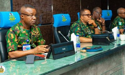 Cas Charges Commanders